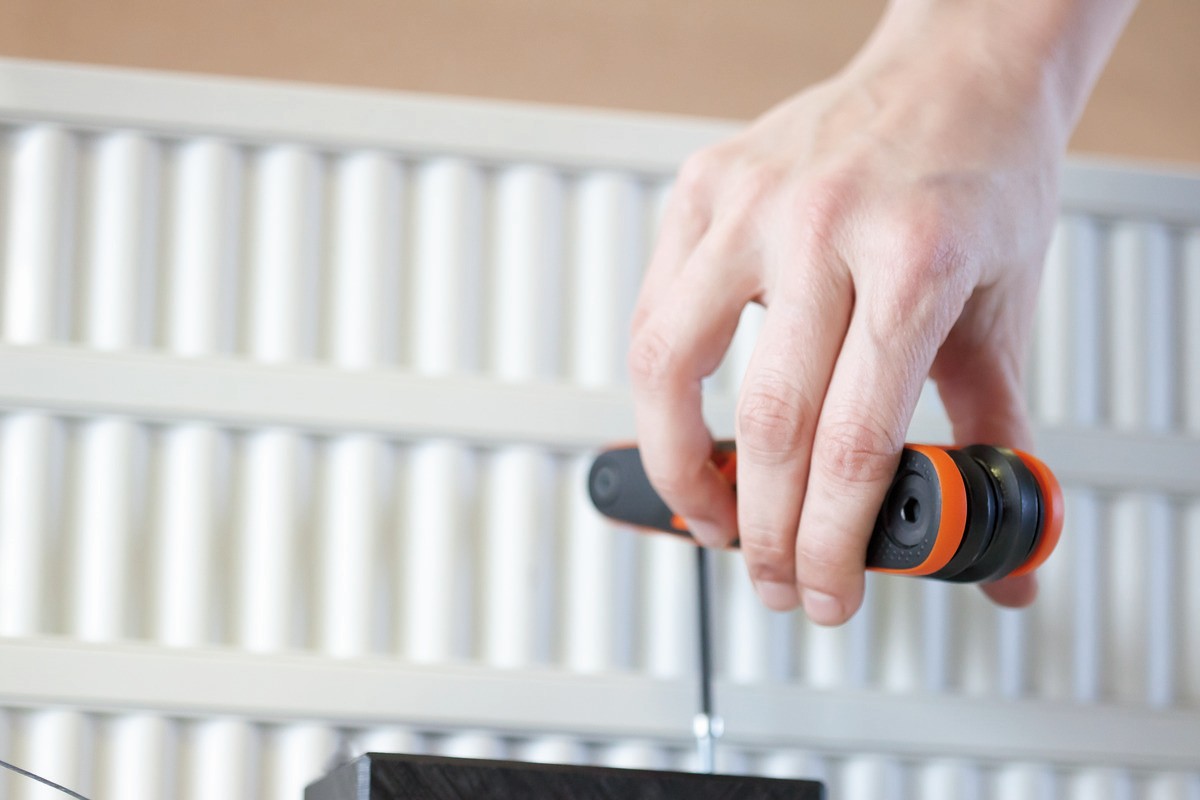 Juego de llaves hexagonales tipo allen en navaja métricas con acabado fosfatado y mango bi-componente - siete unidades | BE-9777B